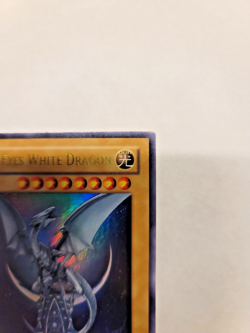 Blue-Eyes White Dragon YAP1-EN001 Anniversary Pack Limited Edition - Image 3