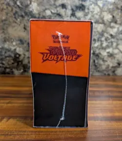 New Pokemon TCG Sword & Shield Vivid Voltage Elite Trainer Box ETB Sealed - Image 3