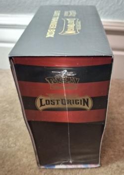 POKEMON SWORD & SHIELD LOST ORIGIN ETB ELITE TRAINER BOX SEALED - Image 3