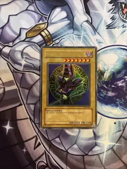 (123) Yugioh Dark Magician LOB-005 Ultra Rare Unlimited LP - Image 1