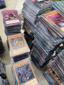 Yu-Gi-Oh! Karten Paket Lot 1000 Karten mit Holos Top Zustand Blitzversand - Image 5
