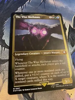 The Wise Mothman #1067 MTG Fallout *THICK STOCK* *FOIL-ETCHED* Display Commander - Image 1