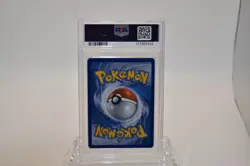 2013 Pokemon Black & White Master Ball-Holo Plasma Blast PSA 8 - Image 2