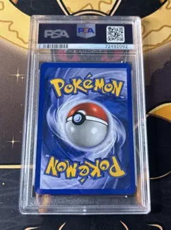 Pokemon TCG Venusaur Base Set 2 Holo Card 18/130 PSA 8 - Image 2