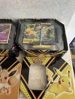 Big Lot Of Random Pokemon Cards! Approximately 700 Cards. Unsorted. ￼ - Image 2