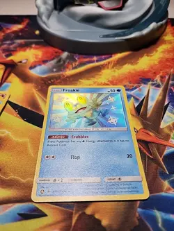 Froakie SV11/SV94 Hidden Fates Shiny Baby Holo Rare Pokemon Card - Image 2