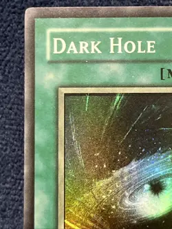 2002 Yu-Gi-Oh Vintage DARK HOLE SUPER RARE LOB-052 Foil Shift Light Fade Error - Image 2