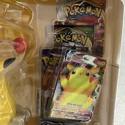 Pokemon Celebrations Premium Figure Collection Pikachu VMAX 25th Anniversary New 820650809408 - Image 4