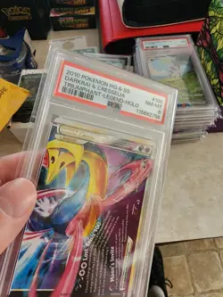 2010 POKEMON TRIUMPHANT DARKRAI CRESSELIA #100 LEGEND BOTTOM PSA 8 NM #109198207 - Image 2