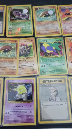 Non-English Pokemon Card 34 Card Lot - Image 5