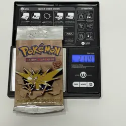 Pokemon WOTC Fossil Booster Pack Sealed with Zapdos Art 21.14g 742818060714 - Image 1