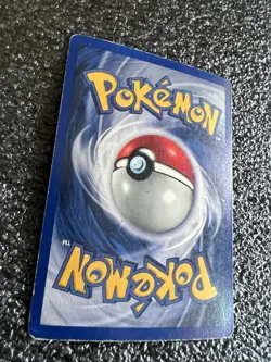 1999 Pokemon Base Set 7/102 Hitmonchan Shadowless Holo Card - Image 4
