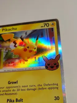 Pokemon Card Single Pikachu HOLO 2023 Trick Or Trade 062/193 - Image 3