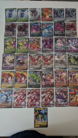 Pokemon TCG LOT 37 cards mixed V and VMAX NEAR MINT - Image 1