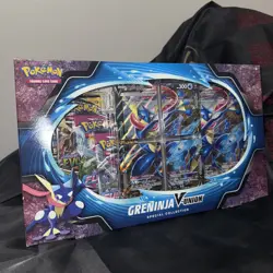 Pokemon TCG Greninja V-Union Special Collection Box - Image 2