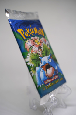 Pokemon TCG Base Set Booster Pack Shadowless Long Crimp Venusaur WOTC Sealed - Image 4