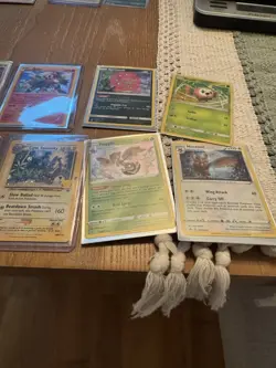 Pokemon 28 Card Lot - Image 4