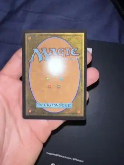 MTG - Yuna, Grand Summoner -Borderless - Surge Foil - Commander: Final Fantasy - Image 4