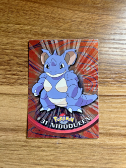 #31 Nidoqueen - Pokemon Topps Holo Card - Black Logo - Image 1