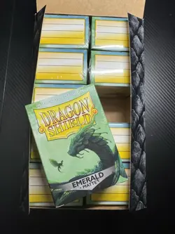 Dragon Shield Emerald Matte Display - 10 Boxes Of 100 Protective Sleeves - Image 1