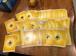100 Lightning Type Energy Cards - Various Pokemon TCG Lot Electric - Image 2