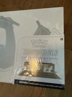 Pokemon TCG Sword and Shield Ultra Premium Collection Box - Charizard - New 820650871115 - Image 2