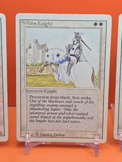 ⚪⚪⚪ (4) 1994 MAGIC The Gathering WHITE KNIGHT REVISED 3RD EDITION PLAYED ⚪4 - Image 3