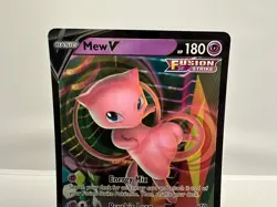 Mew V 113/264 - Sword & Shield Fusion Strike - Pokemon TCG - Holo Rare - NM - Image 2