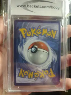 Pokemon Card Galarian Slowking v Mint Condition, Single Strike, 99/198 - Image 2