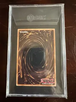 2016 Yu-Gi-Oh! TCG Mega Tin #EN003 Dark Magician Ultra Rare - Image 2