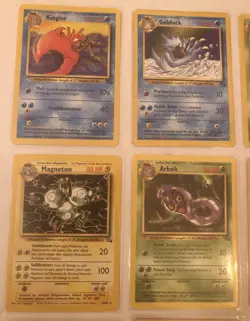 Lot Of 12 Fossil Set Pokemon Cards - Image 4