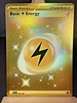 Pokemon - Lightning Energy - 257/198 - Scarlet & Violet - Gold Secret Rare - Image 1