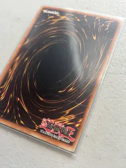 Yu-Gi-Oh Red-Eyes Black Dragon SDJ-001 1st Edition Ultra Rare MP Condition - Image 3
