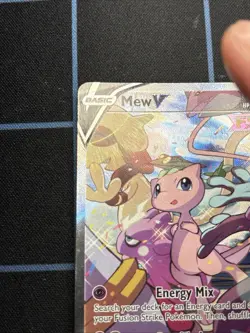 Pokemon Mew v Fusion Strike Ultra Rare Alternate Full Art Holo Card 251/264 - Image 3