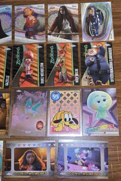 2025 Topps Chrome DISNEY Lot Of 30 Numbered, Insert, Refractor & Sparkle Cards - Image 4