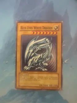 Blue-Eyes White Dragon DPKB-EN001 Duelist Pack: Kaiba-1st Edition 1st Edition - Image 1