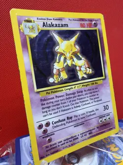 Alakazam 1/102 Holo Rare Unlimited Edition Base Set Pokemon Card 1999 WOTC #452 - Image 2