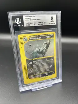 Pokemon Karte - HUNDEOMON H11/H32 SKYRIDGE HOLO - Beckett 8 NM-MINT - NO PSA - Image 1