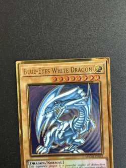 Yu-Gi-Oh TCG Blue Eyes White Dragon MAGO-EN001 - NM - 1st Edition - Image 2