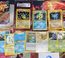 Lotto POKEMON 250+ Carte Con VINTAGE/Holo Rare (Gradata/Charizard) - Image 4