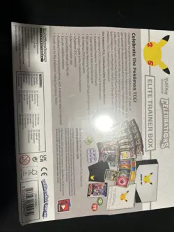 Pokemon TCG: 25th Anniversary Celebrations Elite Trainer Box (2021) 820650809439 - Image 2
