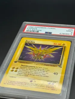 1999 Pokemon Fossil 1st Edition #30 ZAPDOS PSA 9 - Image 2