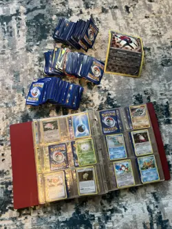 Random Pokemon Cards Lot - Image 1