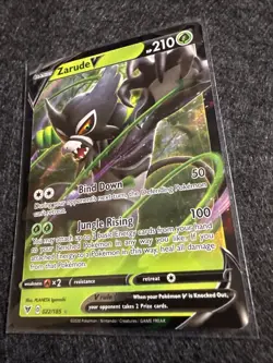 Zarude V 022/185 Swsh04: Vivid Voltage Holo Near Mint Pokemon TCG - Image 2