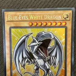 Blue-Eyes White Dragon BLMM-EN001 (Chibi Art) 1st Edition Secret Rare Yu-Gi-Oh! - Image 4