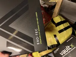 Vault x Premium 12-Pocket Exo-TecR Zip Binder Mint Green, 20 Pages, 480 Cards - Image 3
