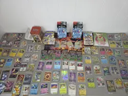 Lot of Pokemon cards and Pokemon items (Lot 1A) - Image 1