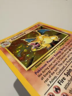 Pokemon TCG Charizard #4/102 Base Set Unlimited Holo Rare WOTC - Image 3