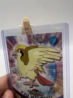 Pidgeot #18 Topps TV Animation 1st Edition Blue Label Pokemon Card - LP - Image 3