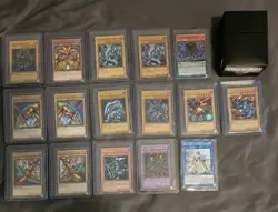 **16 CARD VINTAGE YU-GI-OH LOT OF *ALL HOLOS* INCLUDING A DECK BOX** - Image 1